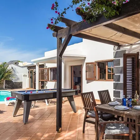 Villa Leon *